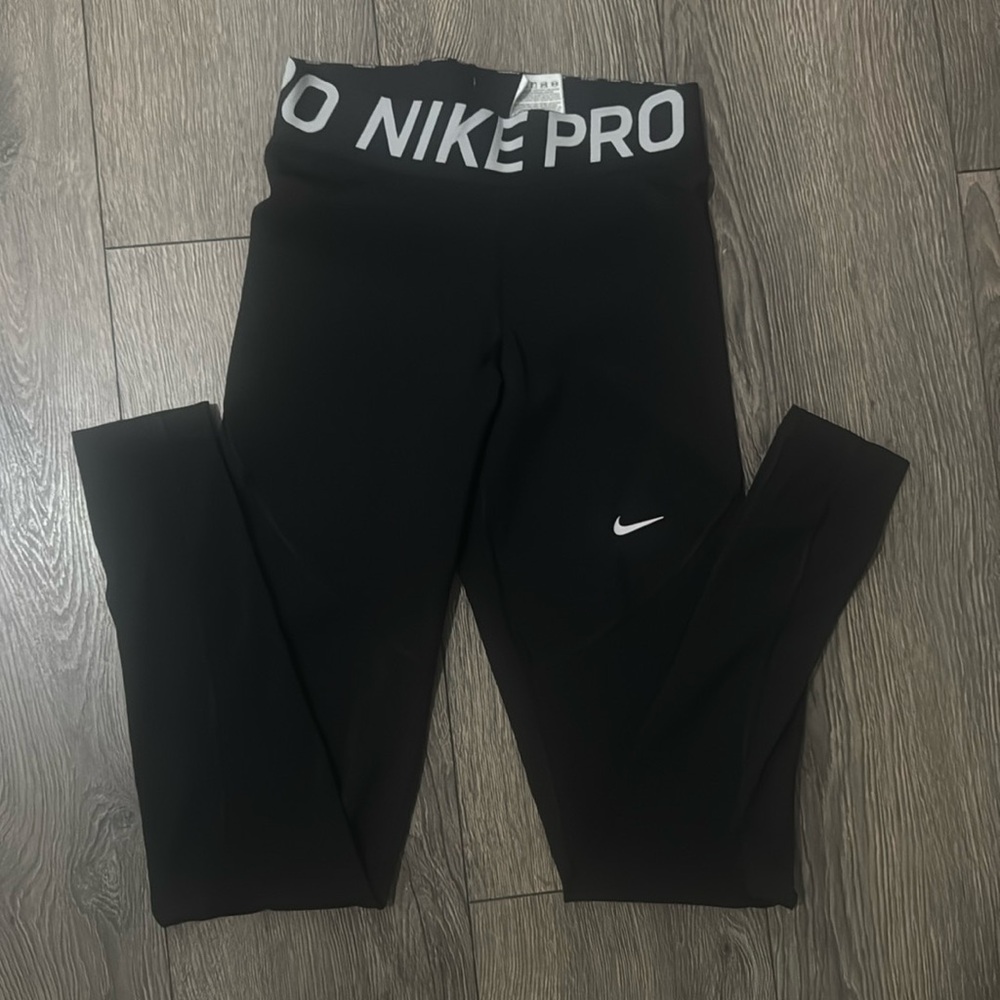 Nike pro legging with mesh paneling